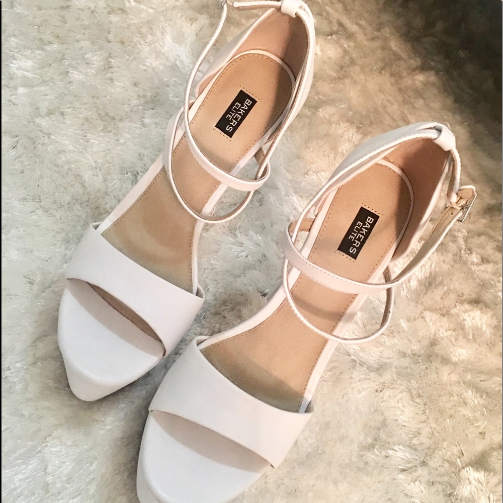 ◽️ NEW WHITE STILETTOS ◽️